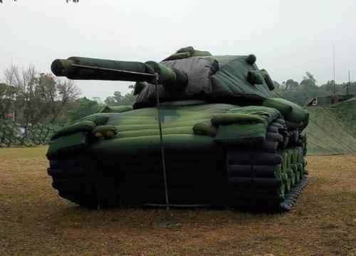 儋州越野坦克车